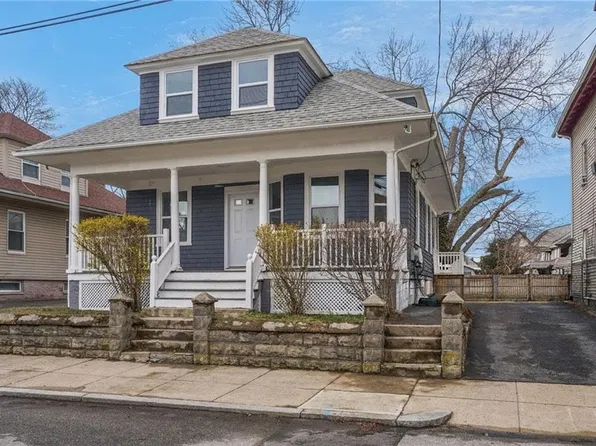 141 Briggs St, Providence, RI 02905