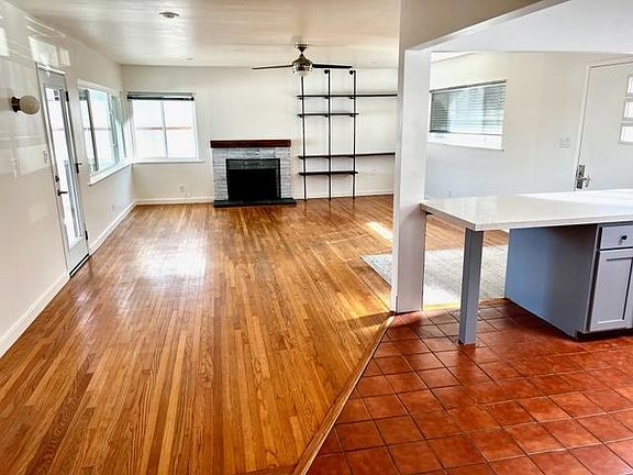 3rd image of 431 Avenue E