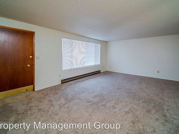 2nd image of 1526 7th St APT 2