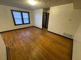 912 S 17th St APT A2, Lincoln, NE 68508