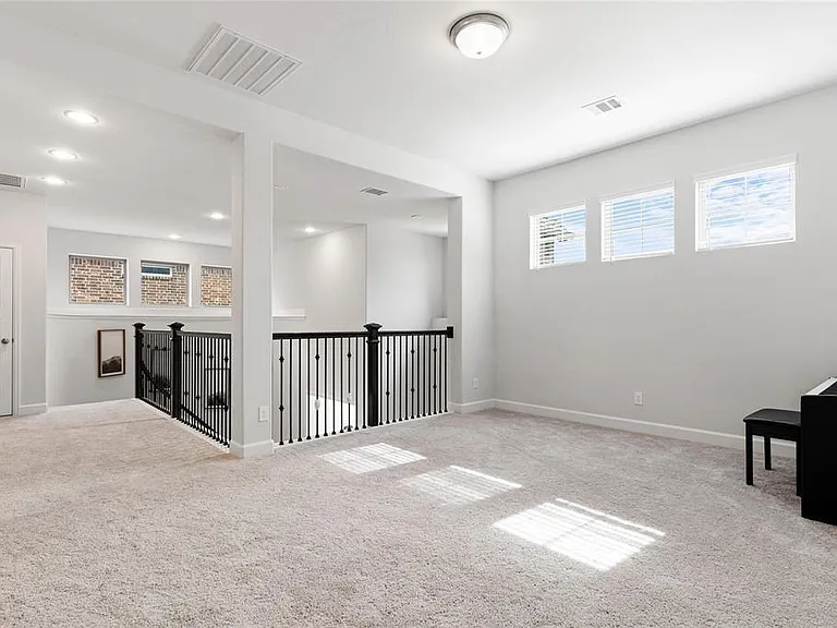 28926 Creekside Bend Dr — Photo 12
