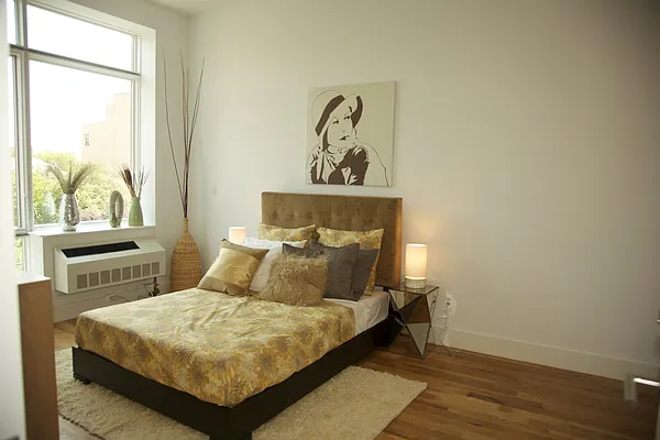 Rented by Rivington Street Leasing | media 37