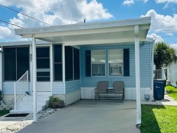 2048 Champion St, Sarasota, FL 34231