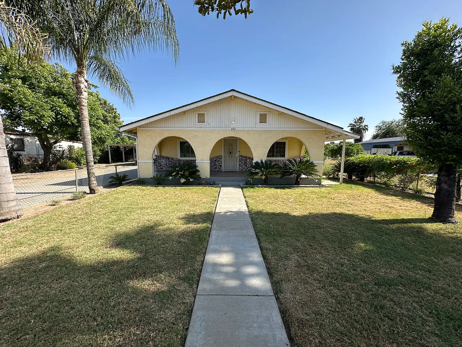 E Daleville Ave, Fresno — Photo 2
