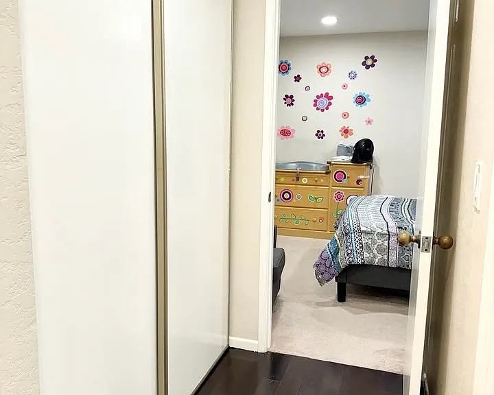 3300 Wolcott Cmn — Photo 12