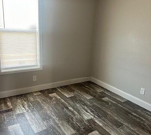 5th image of 218 Coyote Rd