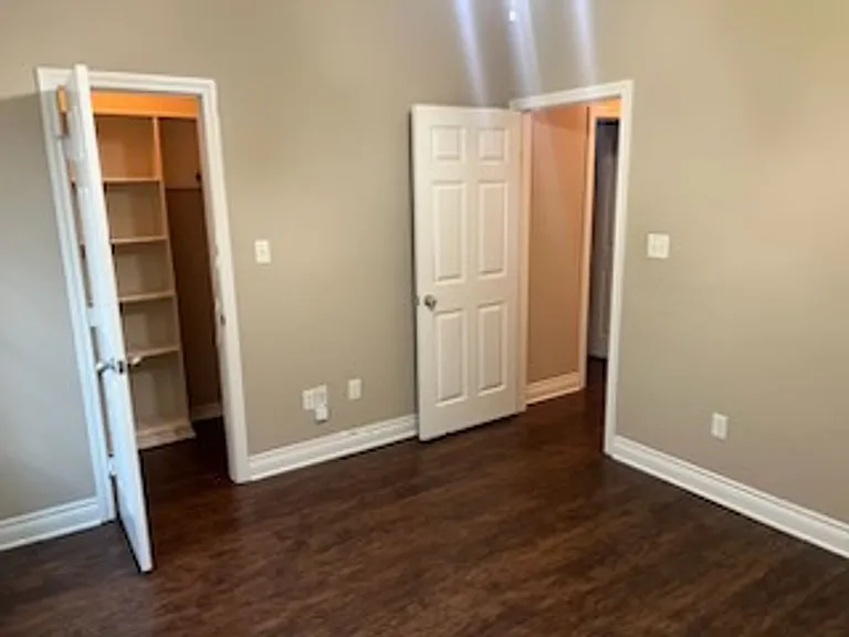 3920 Mobley Ln — Photo 9