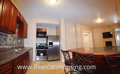 4 Edwards St #6 Photo 1