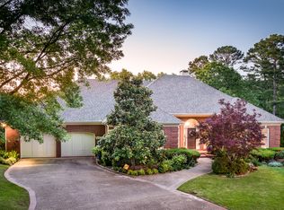 18 Chimney Sweep Ln, Little Rock, AR 72212