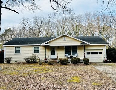 11 Hillcrest Dr, Onancock, VA, 23417