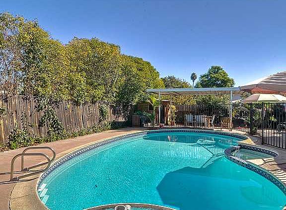 2nd image of 844 Camellia St