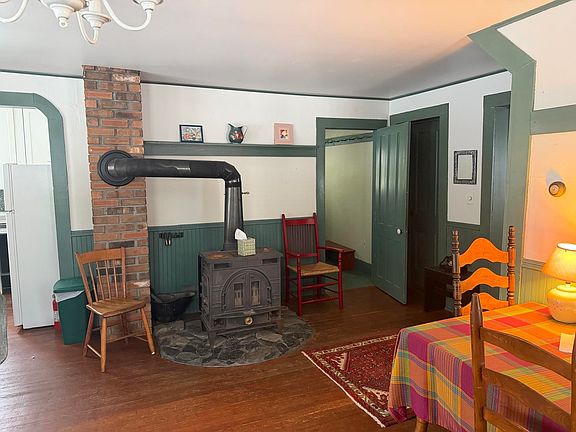 5th image of 4168 Darling Hill Road