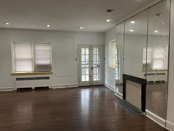 3rd image of 5621 Wynnefield Ave
