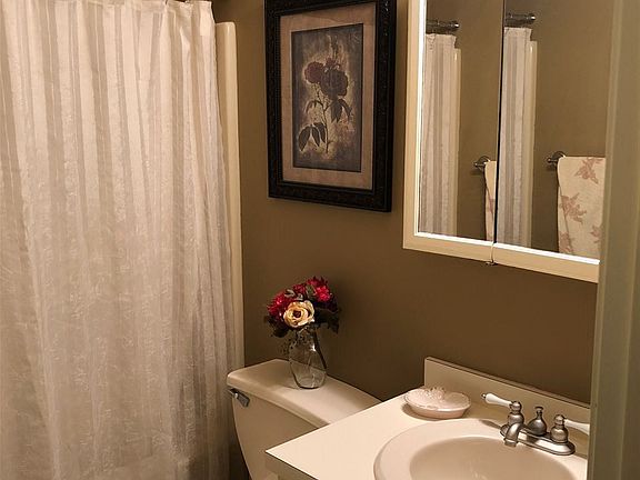 2nd image of 55844 Rooster Ln