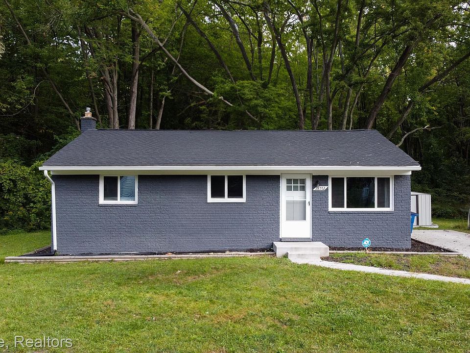 1st image of 28552 Hanover Blvd