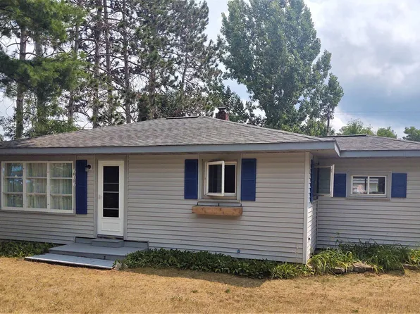 606 E Cayuga St, Bellaire, MI 49615