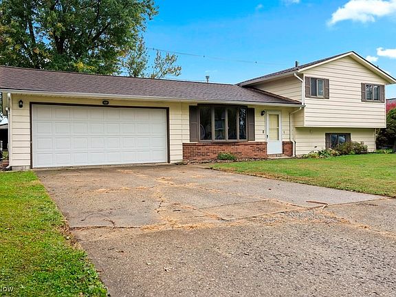 2nd image of 1036 Vivian Dr