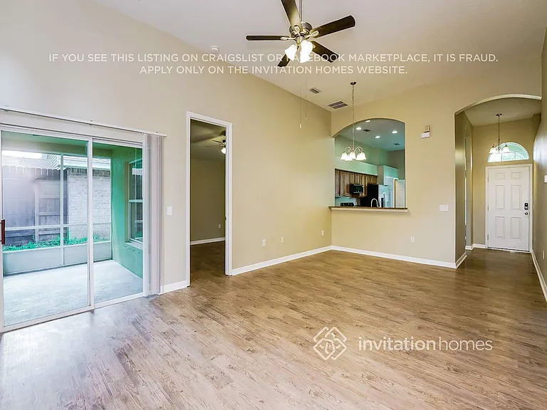 586 Coral Trace Blvd — Photo 3