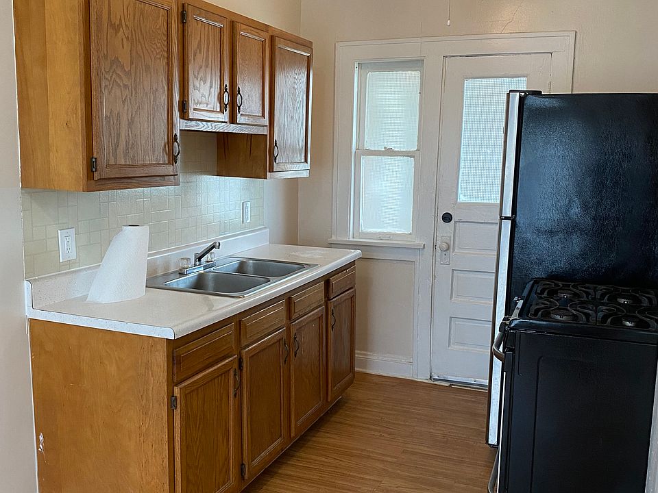 1st image of 2006 Waterbury Rd APT 9