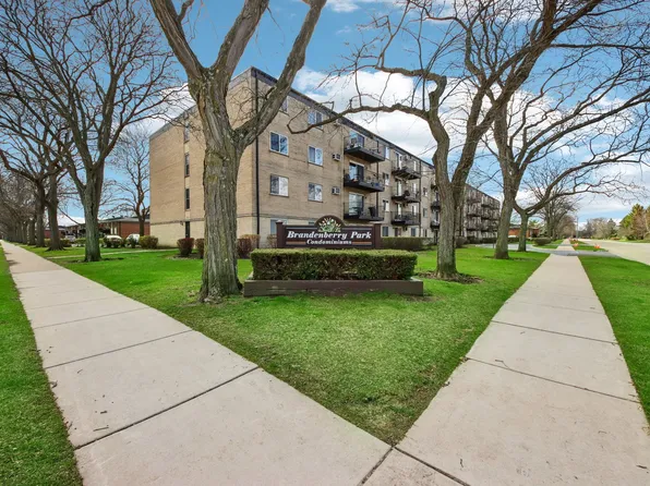 2515 E Olive St APT 1E, Arlington Heights, IL 60004
