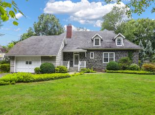 427 Rushmore Ave, Mamaroneck, NY 10543