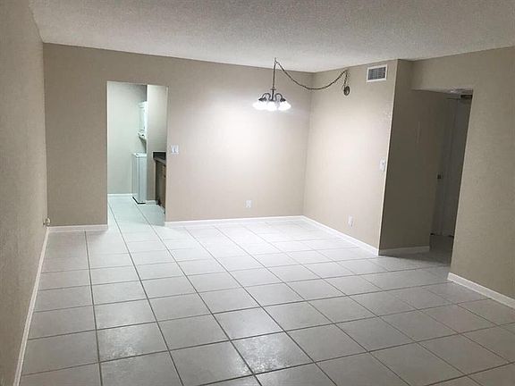 2nd image of 9980 Twin Lakes Dr
