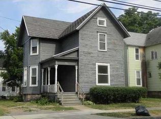 305 Prospect Ave, Medina, NY 14103