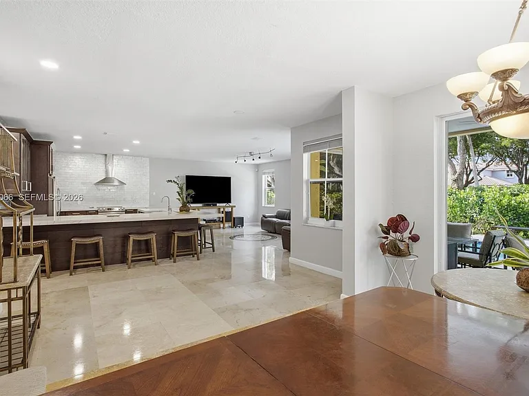 16781 SW 38th St — Photo 11