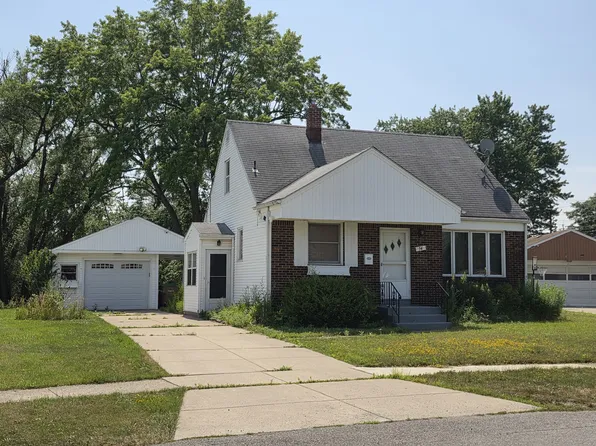 54 Cathedral Ln, Buffalo, NY 14225