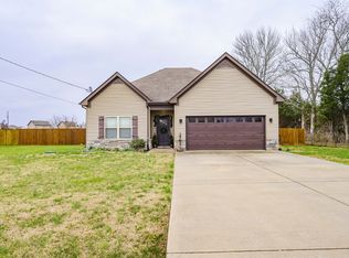 617 Gateway Dr, Murfreesboro, TN 37127