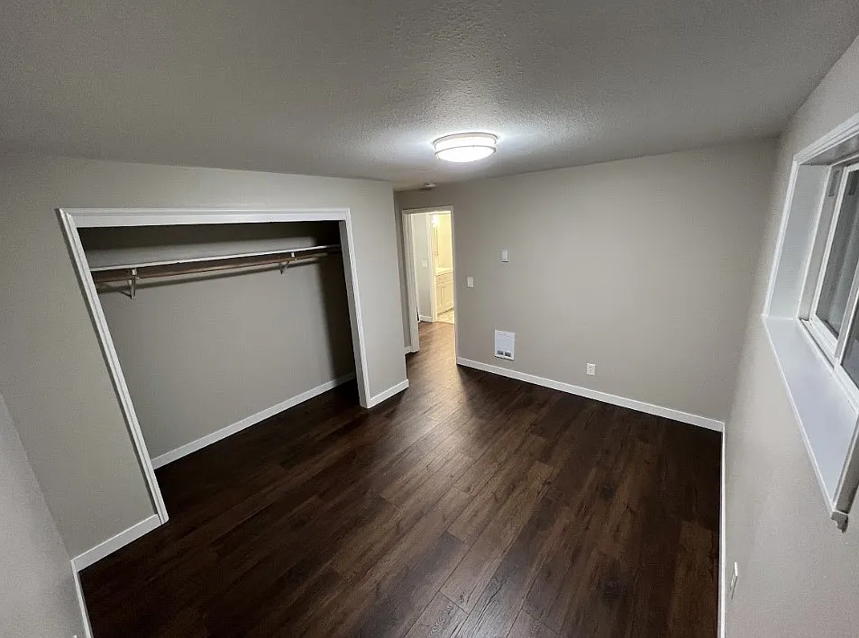 2 bed, 850 sqft, $2,350 — Photo 4