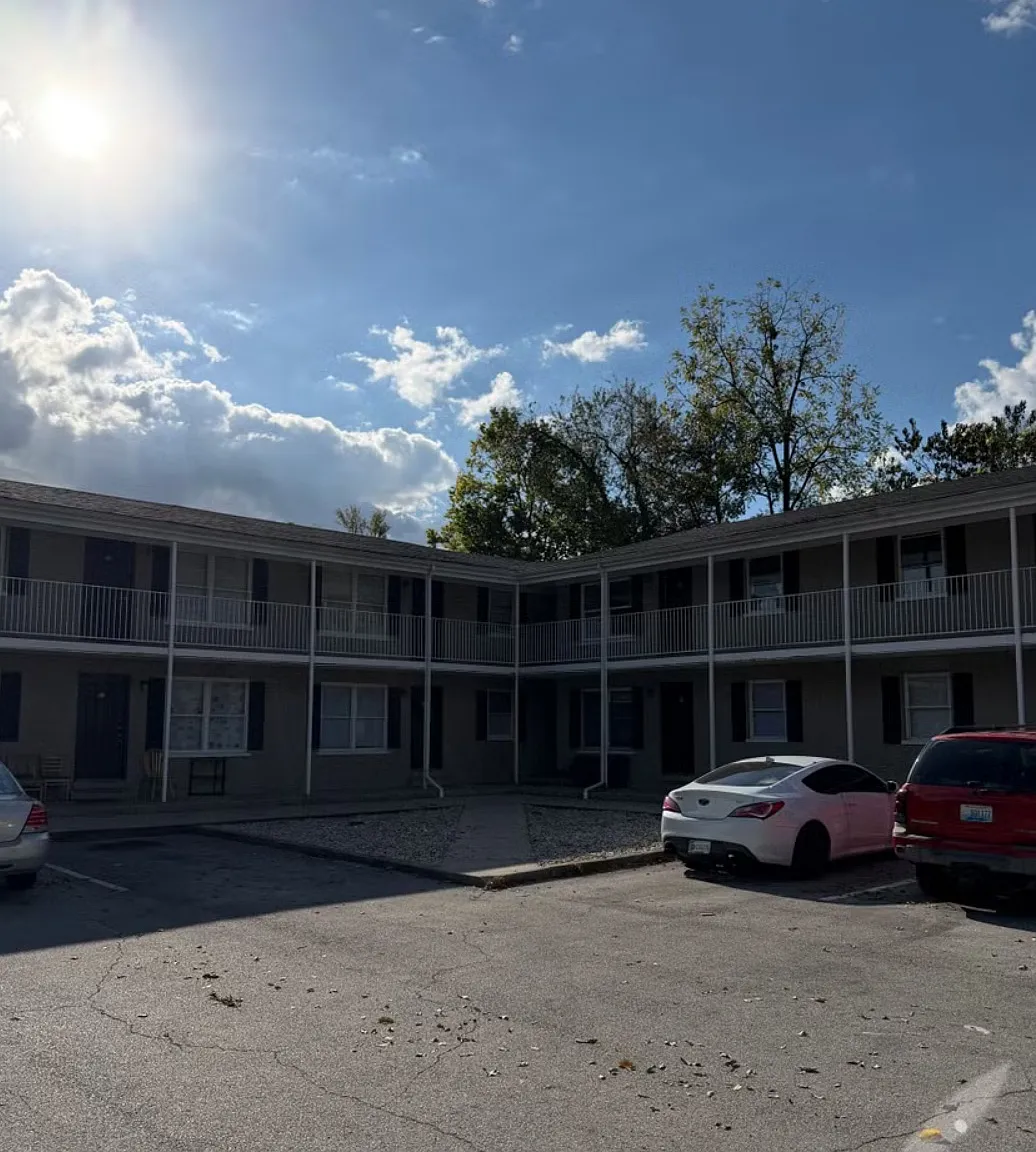 250 Herndon St — Photo 1