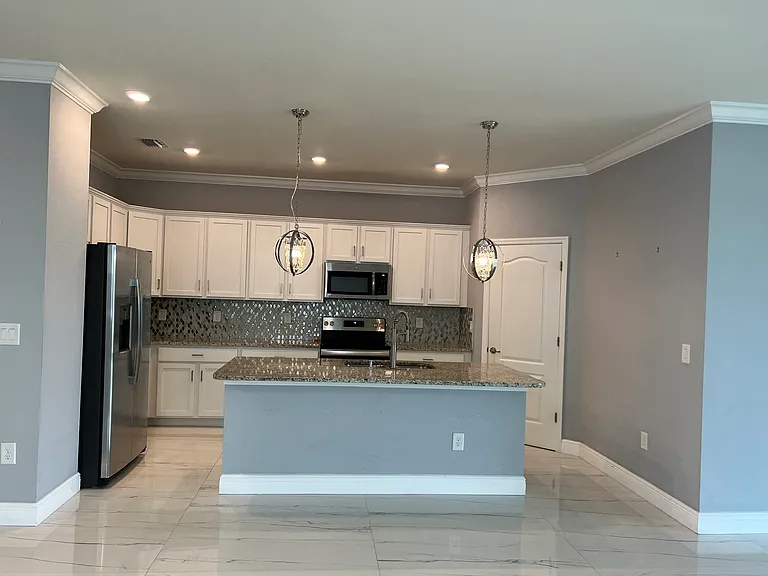 4351 Bluegrass Dr — Photo 6