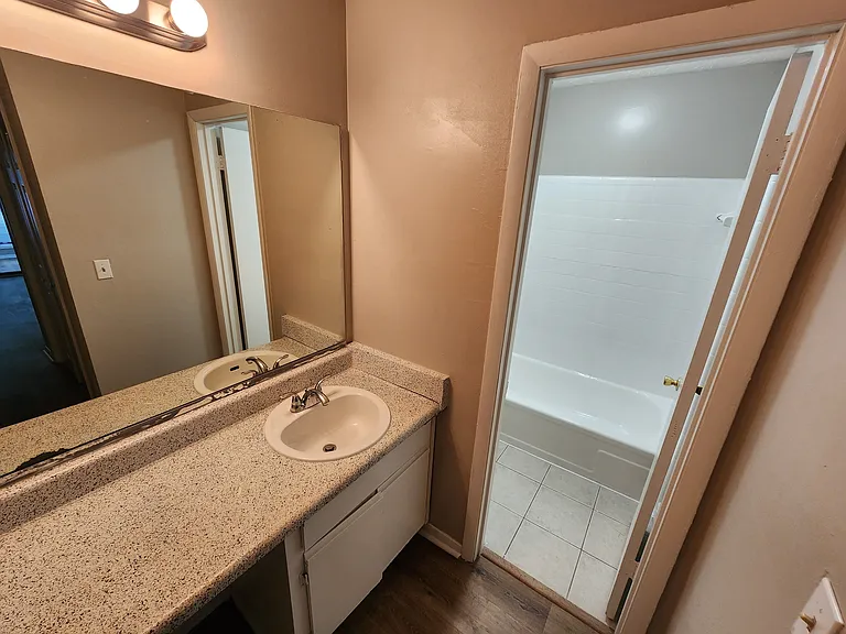 9400 Roberts Dr #3D — Photo 18