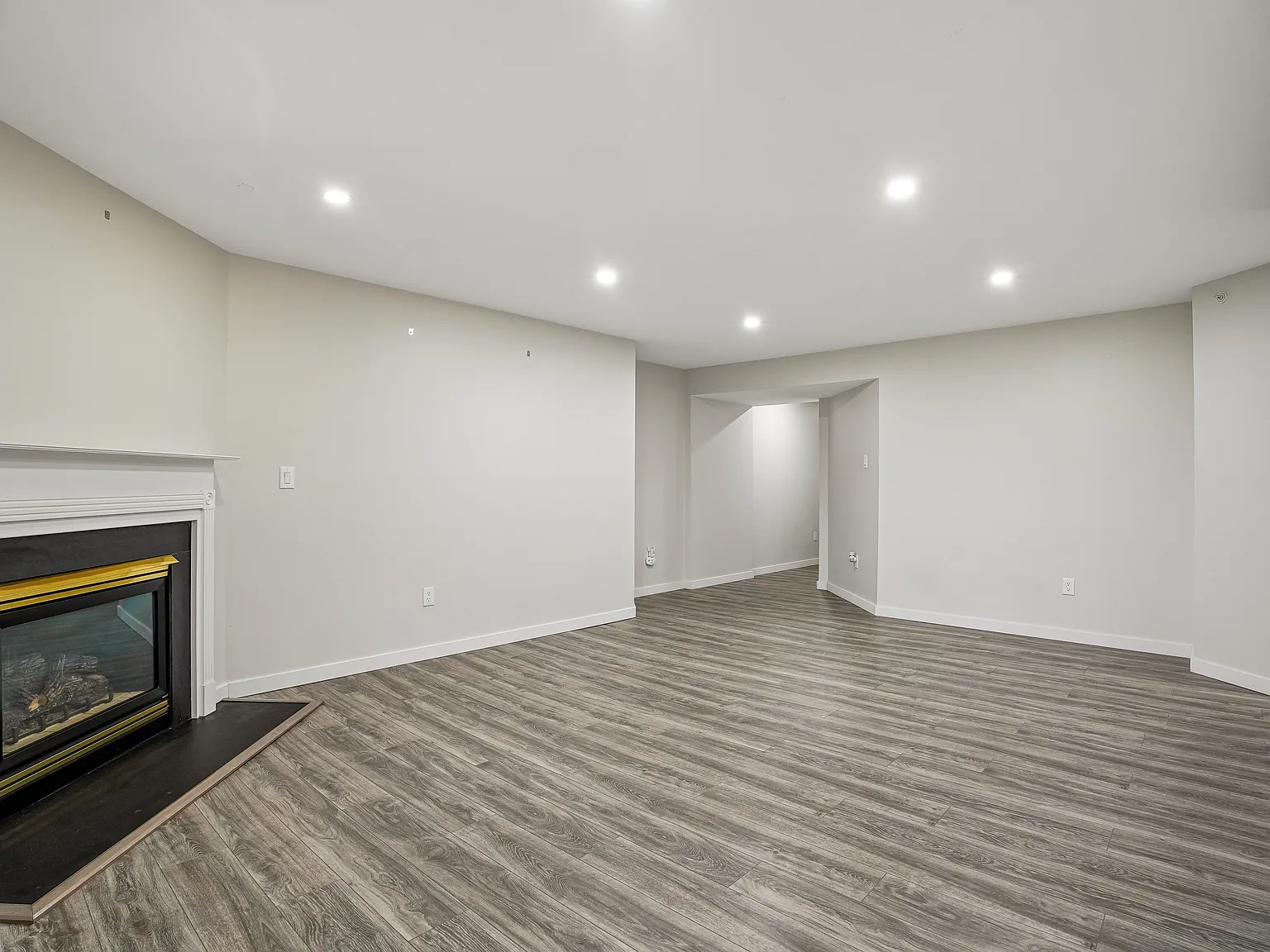 2 bed, 1425 sqft, $3,100 — Photo 3