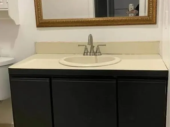 26 Camptown Ave Unit 1, Derby, CT 06418