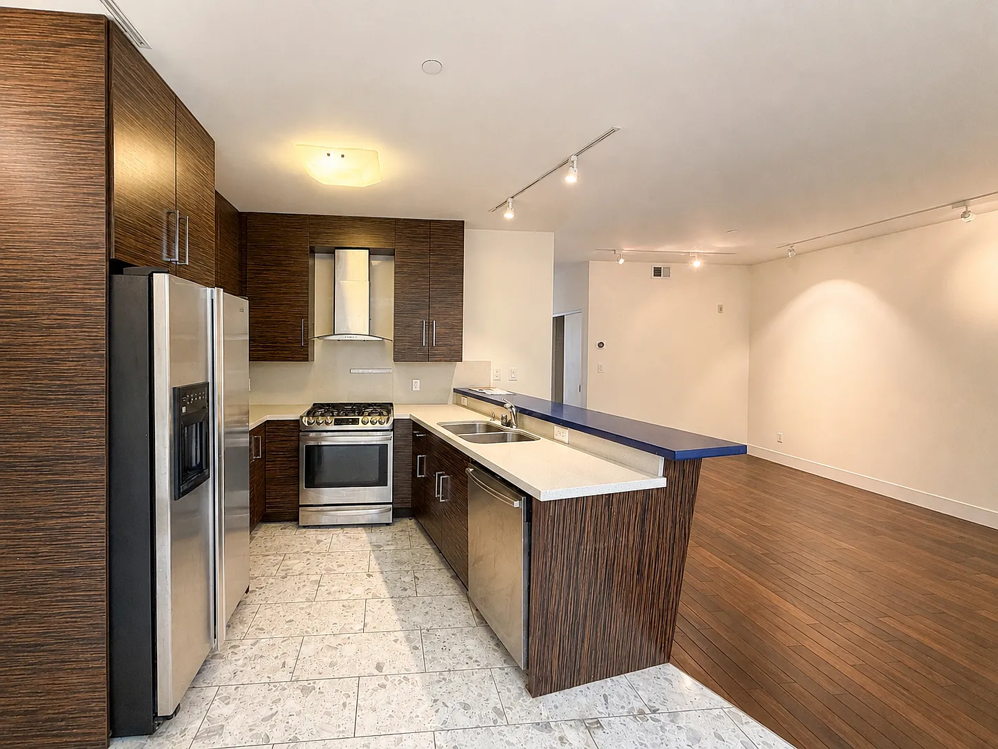 Spacious 2BR/2BA with Private Deck, Parking & In-Unit Laundry — Photo 2