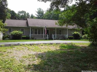 226 Harry Wells Rd, Saugerties, NY 12477