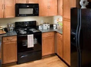 665 E Royal Ln, Irving, TX 75039