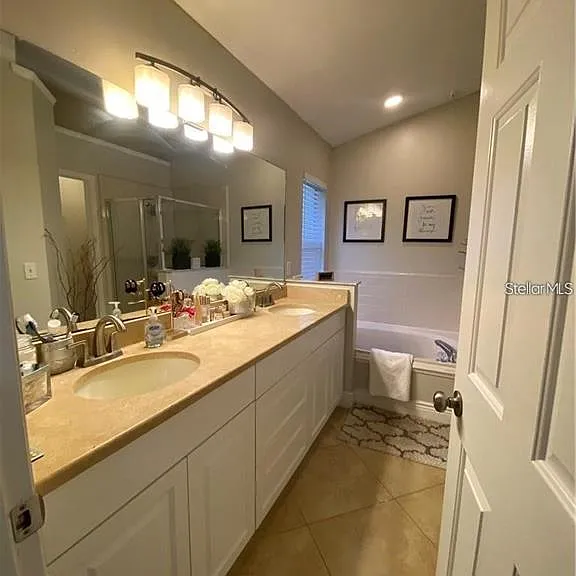 2476 Shelby Cir — Photo 13