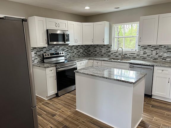 5th image of 27 Vilanco Ln