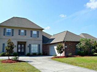 11419 Pleasant Knoll Dr, Denham Springs, LA 70726