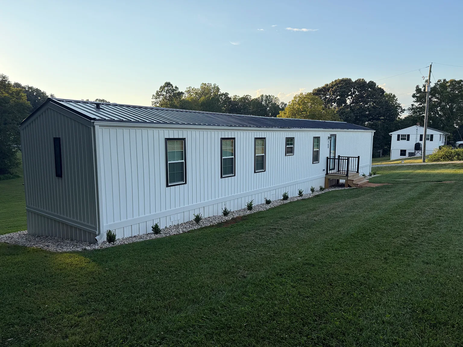 3 bed, 1000 sqft, $1,400 — Photo 1
