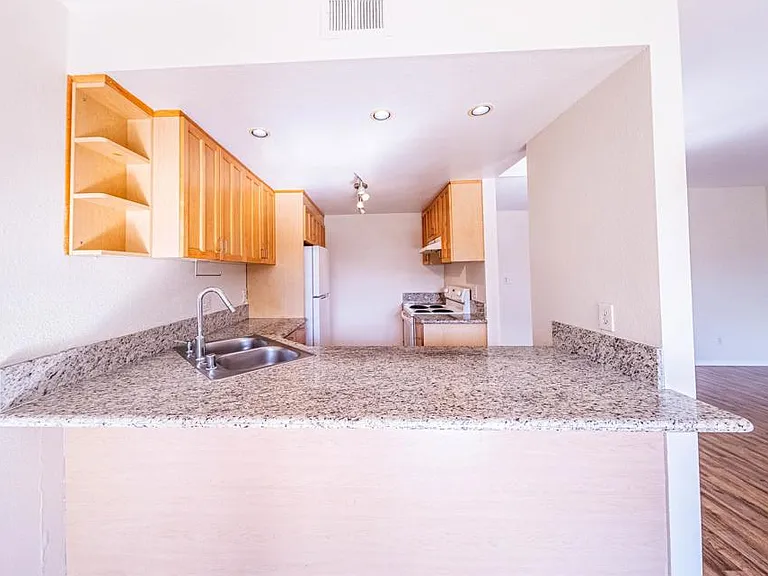 2374 Caringa Way — Photo 2