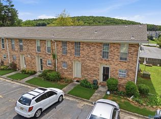 199 Marinawoods Dr SE, Huntsville, AL 35803