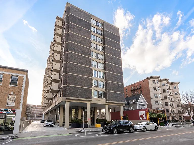 872 Massachusetts Ave #303 — Photo 31