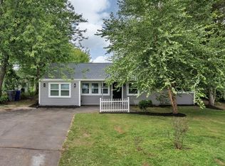 4 Weymouth Dr, Enfield, CT 06082