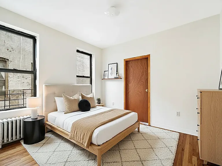 155 S 2nd St #15 — Photo 4