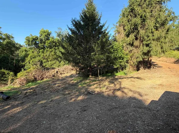 88 Ruby Dr, Fairmont, WV 26554