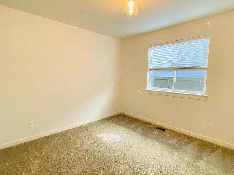 20756 SE Iron Horse Ln — Photo 5